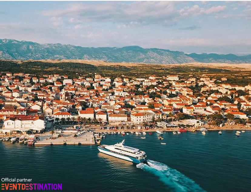 nave traghetto italia croazia cesenatico pesaro lussino novalja